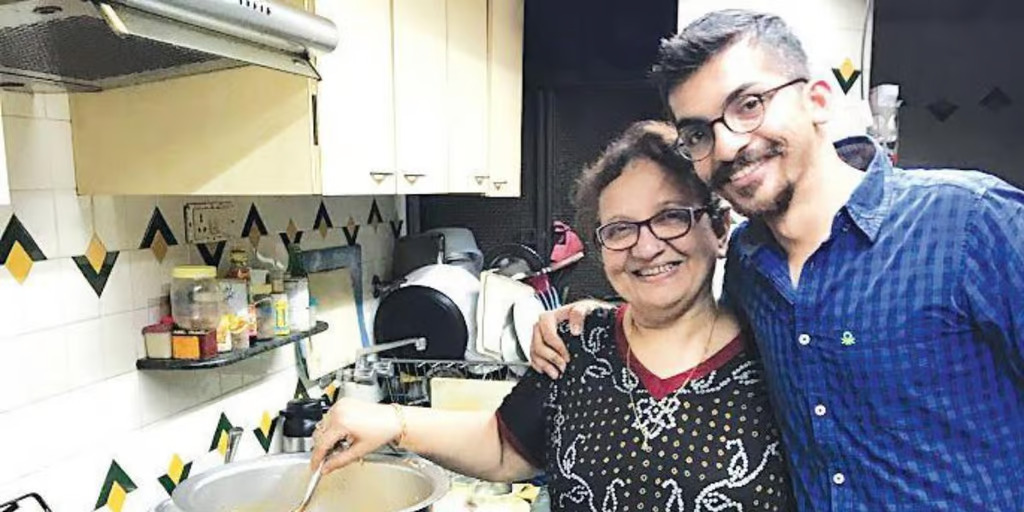 Photo accompanying “Samosawala from Google: How The Bohri Kitchen fights the pandemic”, new indian express